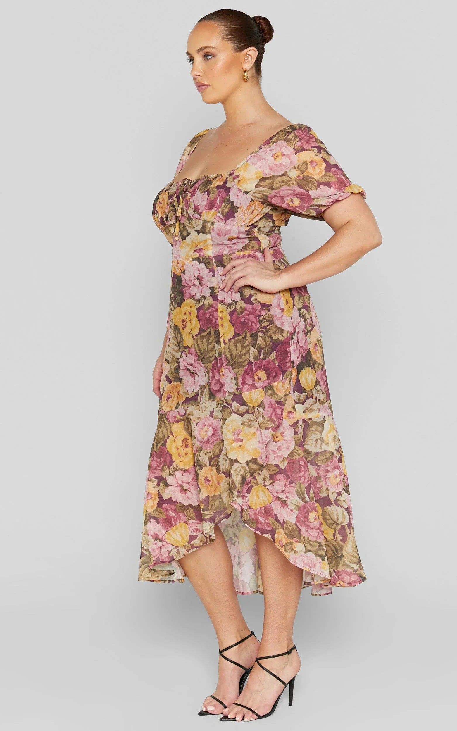 Jasalina Midi Dress - Puff Sleeve Dress in Classic Floral